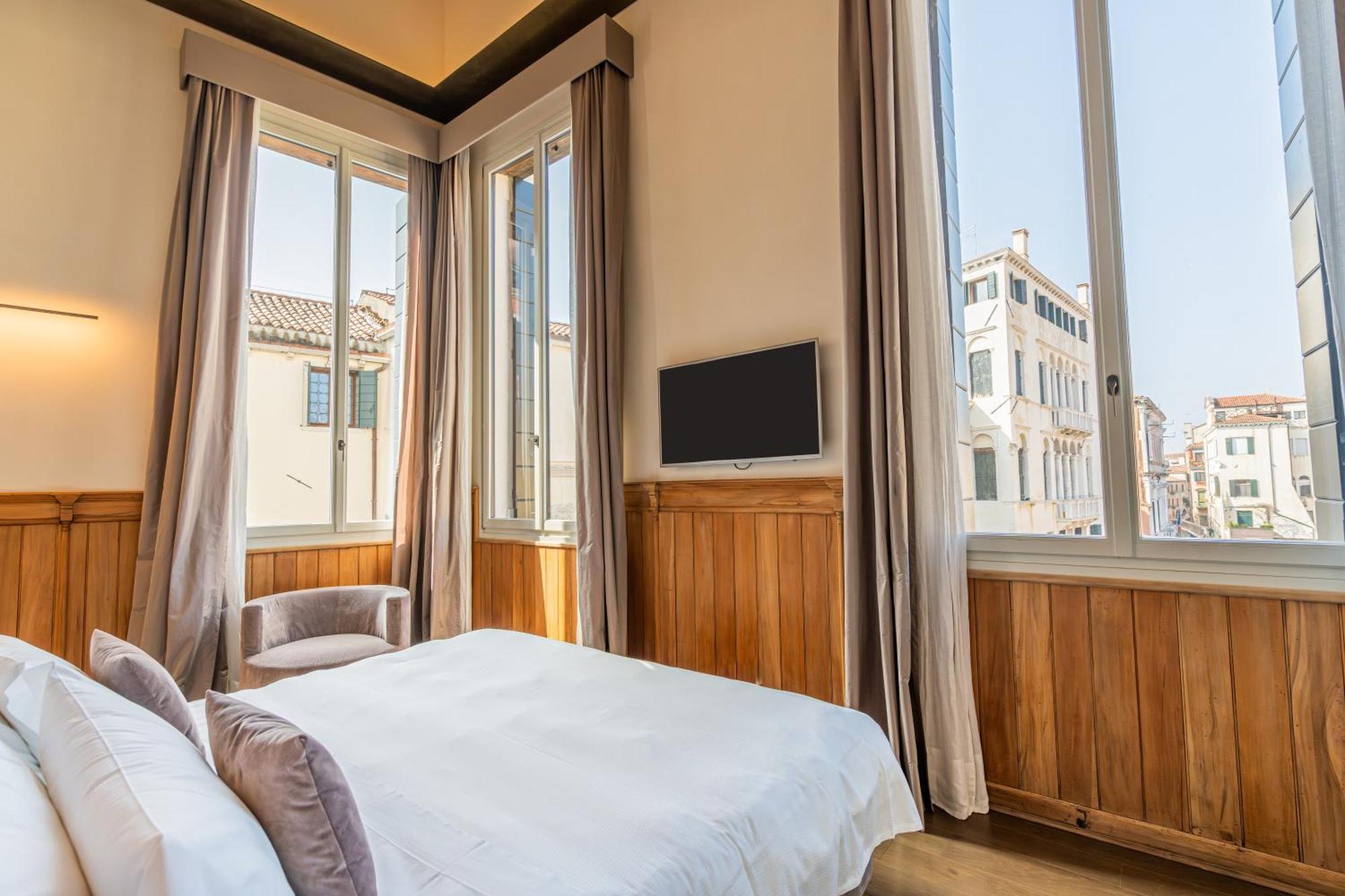 Palazzo Morosini Degli Spezieri - Lifestyle Apartments Венеция Екстериор снимка