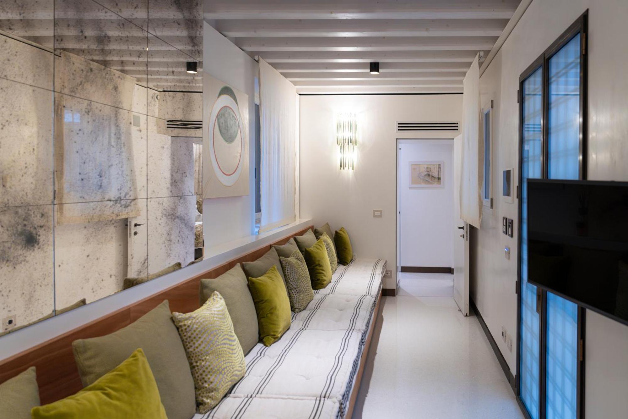 Palazzo Morosini Degli Spezieri - Lifestyle Apartments Венеция Екстериор снимка