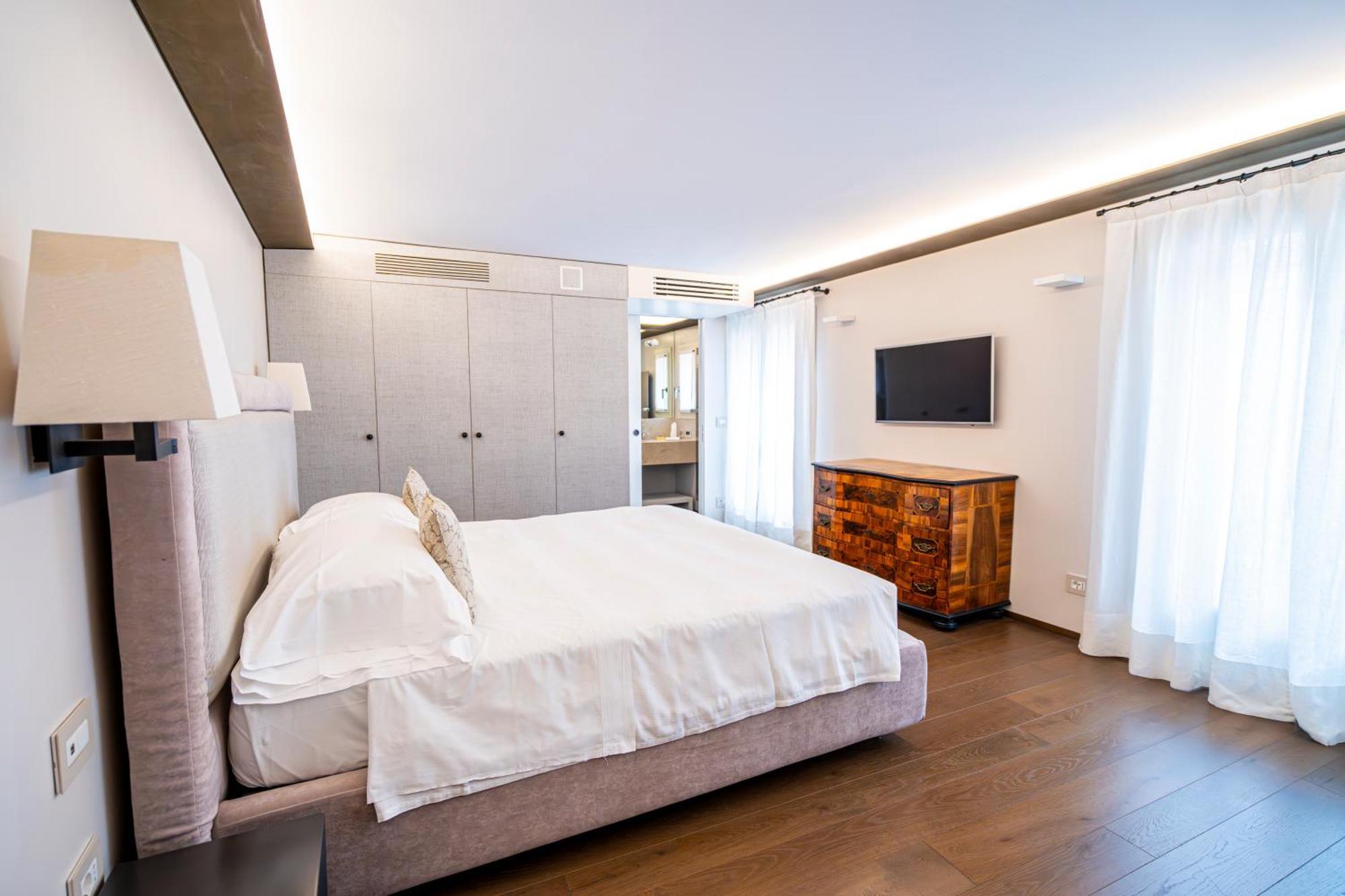 Palazzo Morosini Degli Spezieri - Lifestyle Apartments Венеция Стая снимка