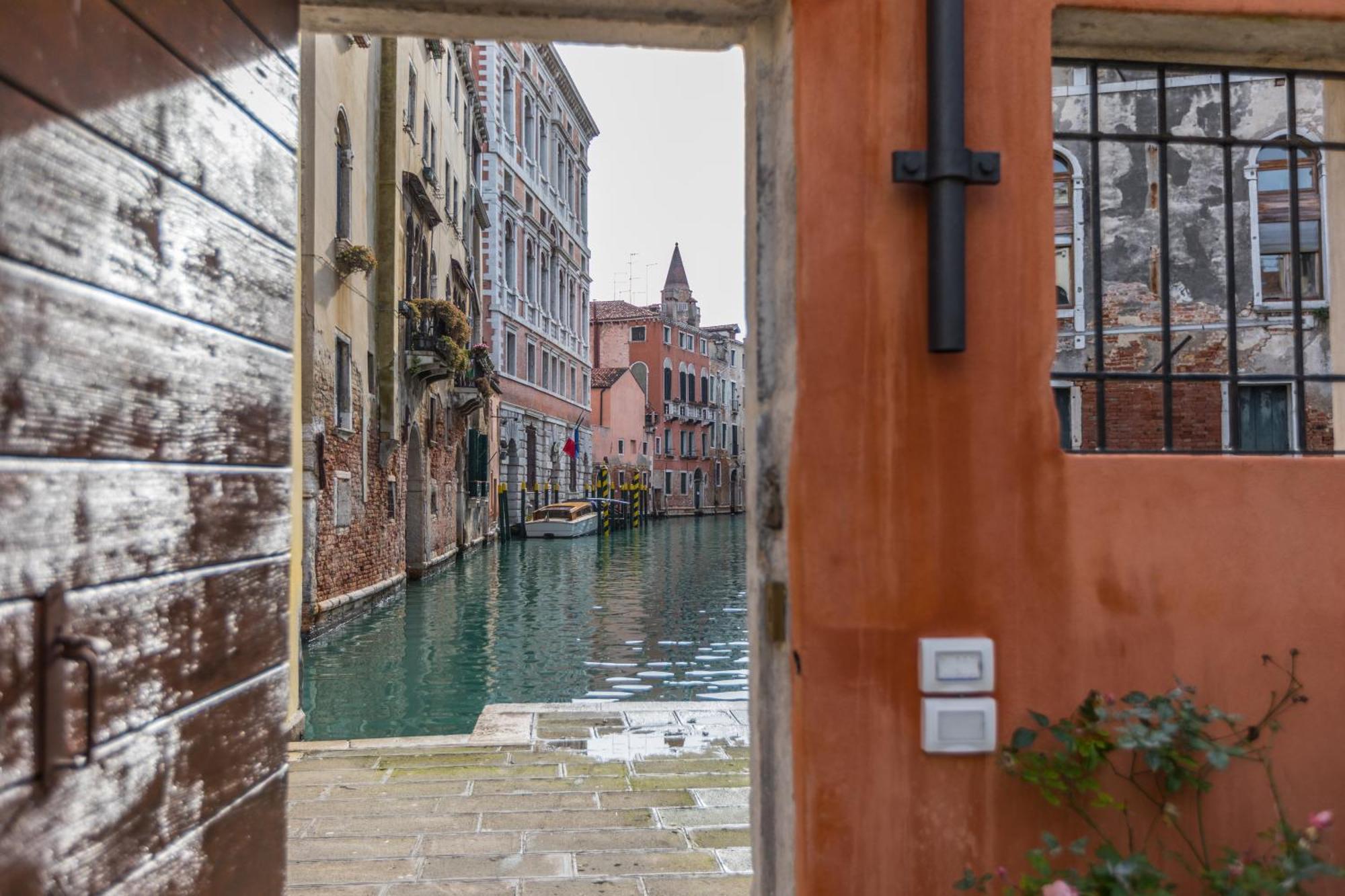 Palazzo Morosini Degli Spezieri - Lifestyle Apartments Венеция Екстериор снимка